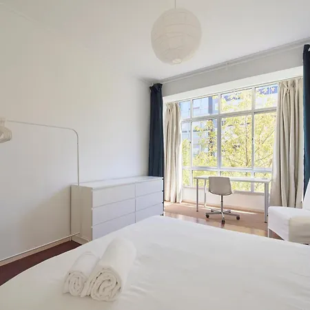 Saldanha Avenida * Lisbon